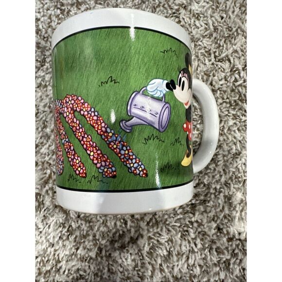 Disney Store Minnie‎ Mouse #1 MOM Jumbo Coffee Mug  Watering Flower Garden 18oz - Picture 2 of 6